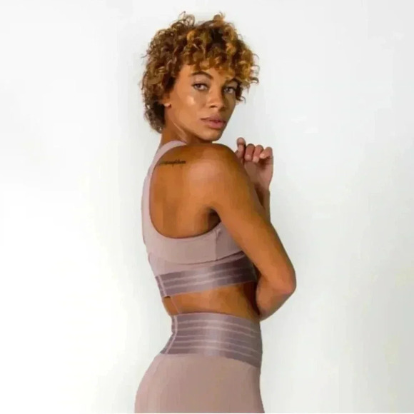 Beloforte Coco Sports Bra in Dusty Rose. Racerback. Size Small. NWT! - Picture 4 of 15